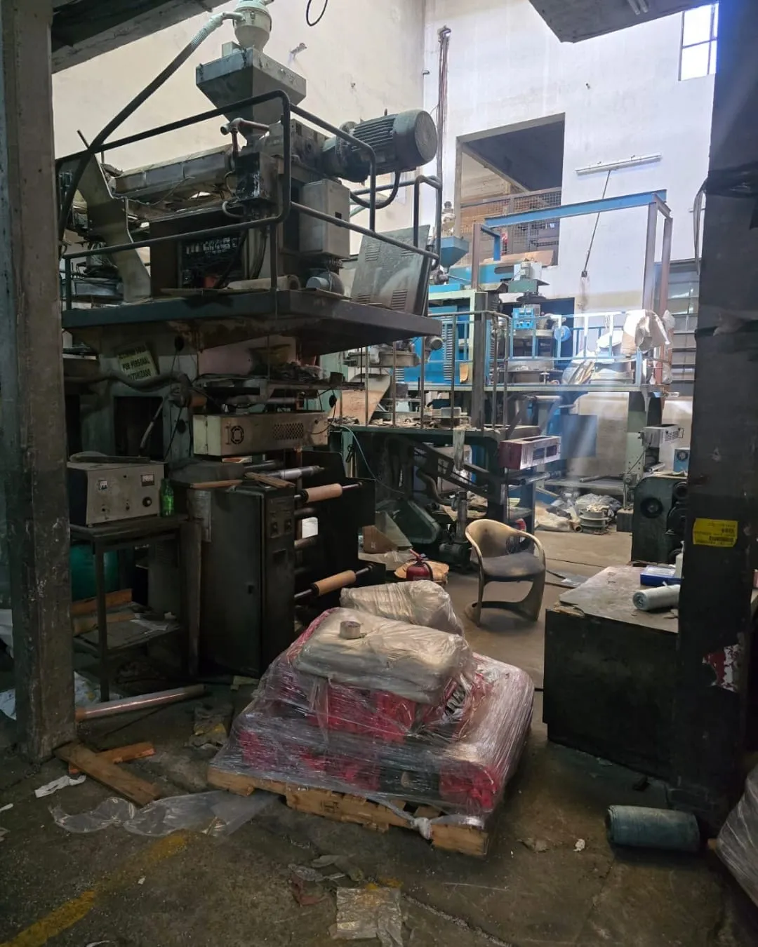 Material antes del retiro — Fábrica de bolsas plásticas