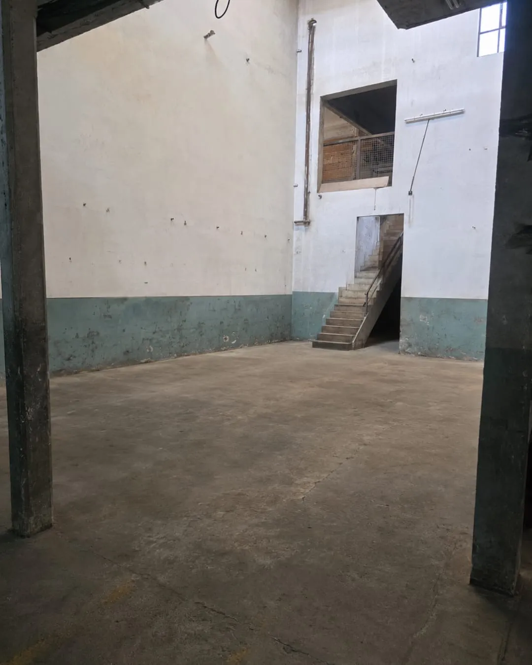 Espacio liberado — Fábrica de bolsas plásticas